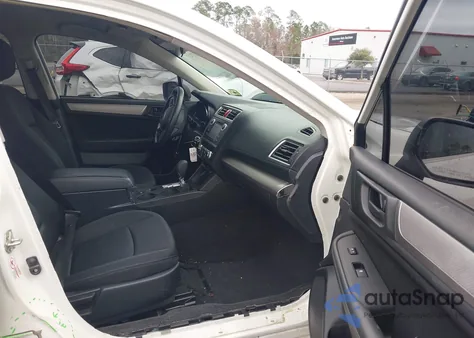 2015 Subaru Legacy 2.5I z USA, uszkodzony, nr VIN 4S3BNAA62F3007929